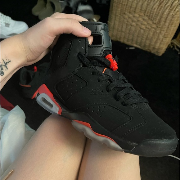 Infrared 6’s - Picture 2 of 5